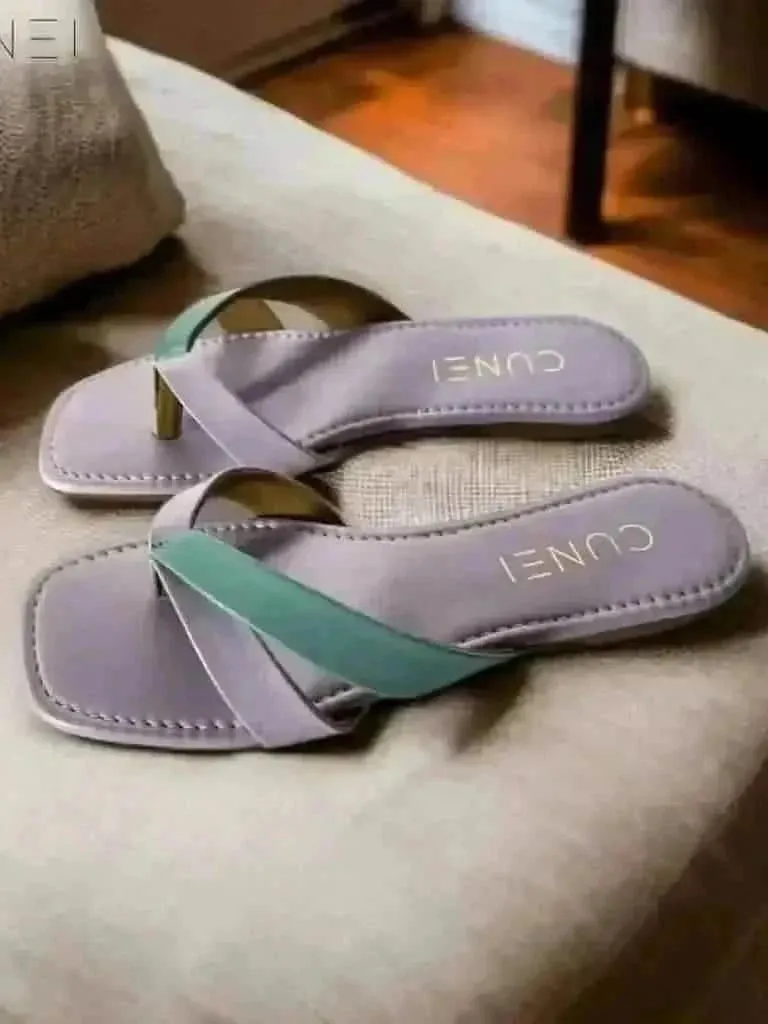 Lilac Singularity Flats