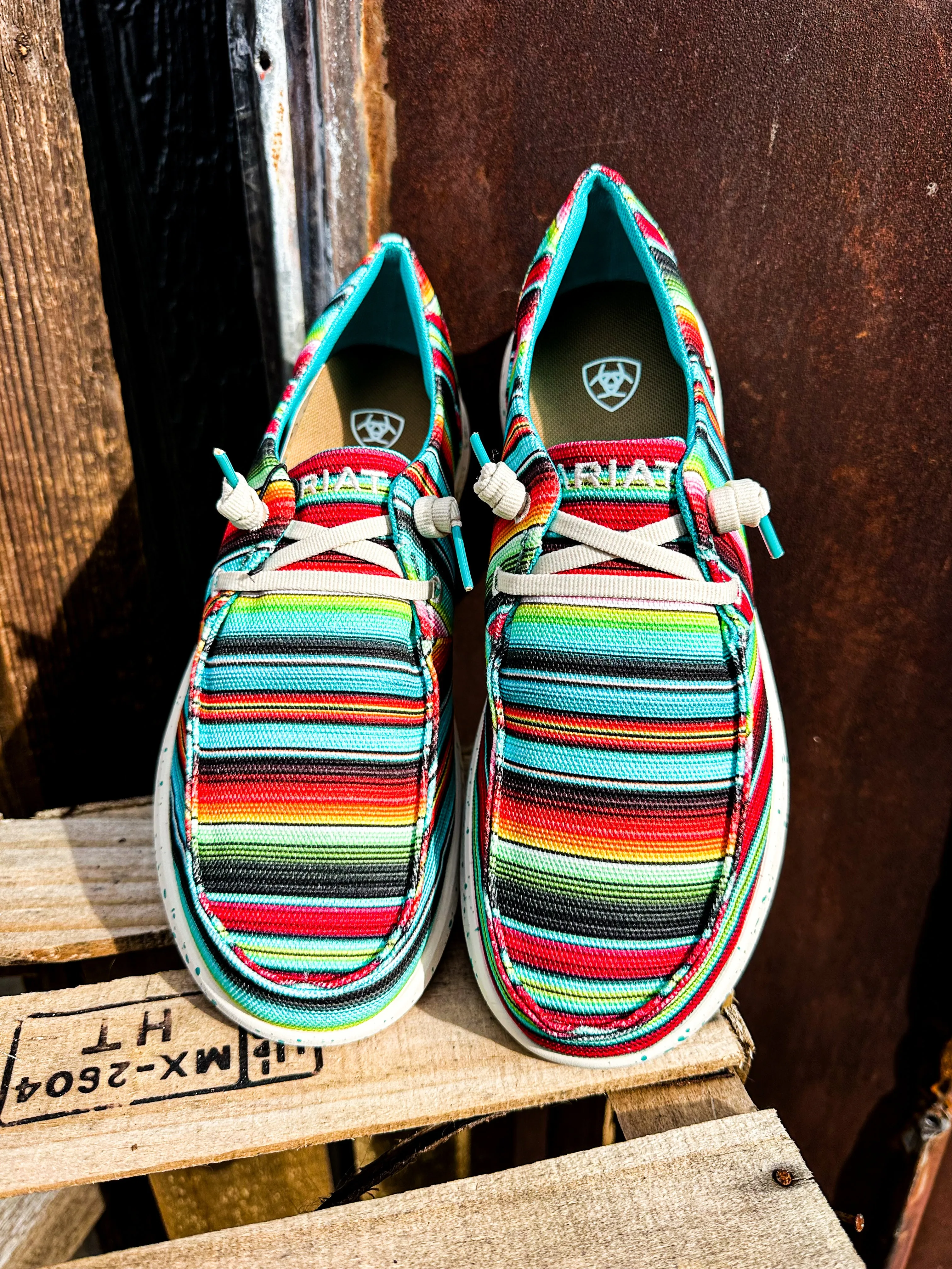 Striking Serape Ariat Hilo