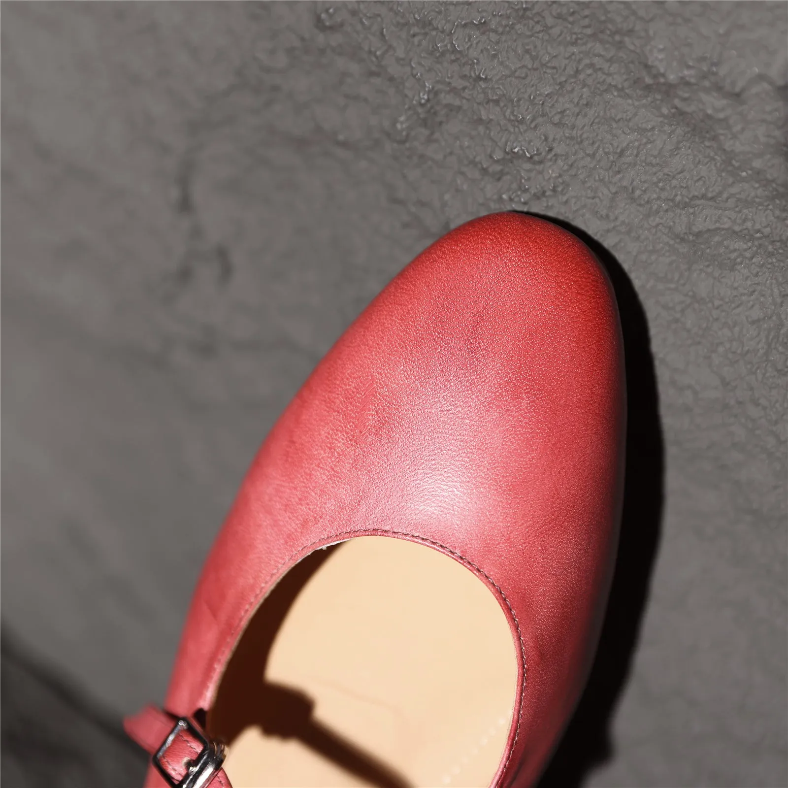 TinaCus Women's Handmade Genuine Leather Black Red Buckles Flats Shoes