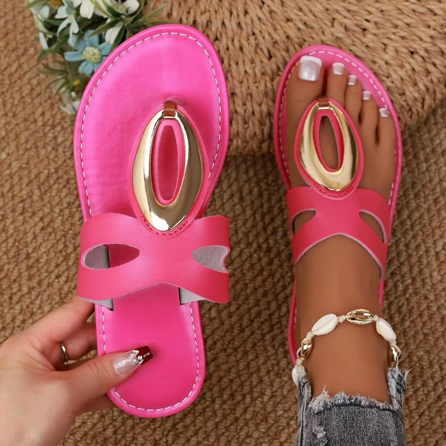 Women's Flat sandals Stylish Beach Footwear Non Slip Women Sandals Comfortable and Lightweight Casual Flip Flops sandals
