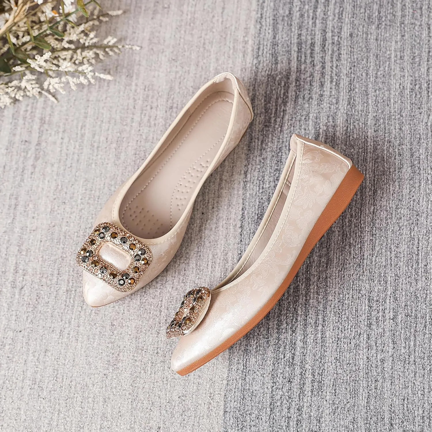 Women's Flats, Foldable Ballet Flats for Women, Sparkly Rhinestone Buckle Pointed Toe Comfort Light Weight Slip-On Dress Shoes