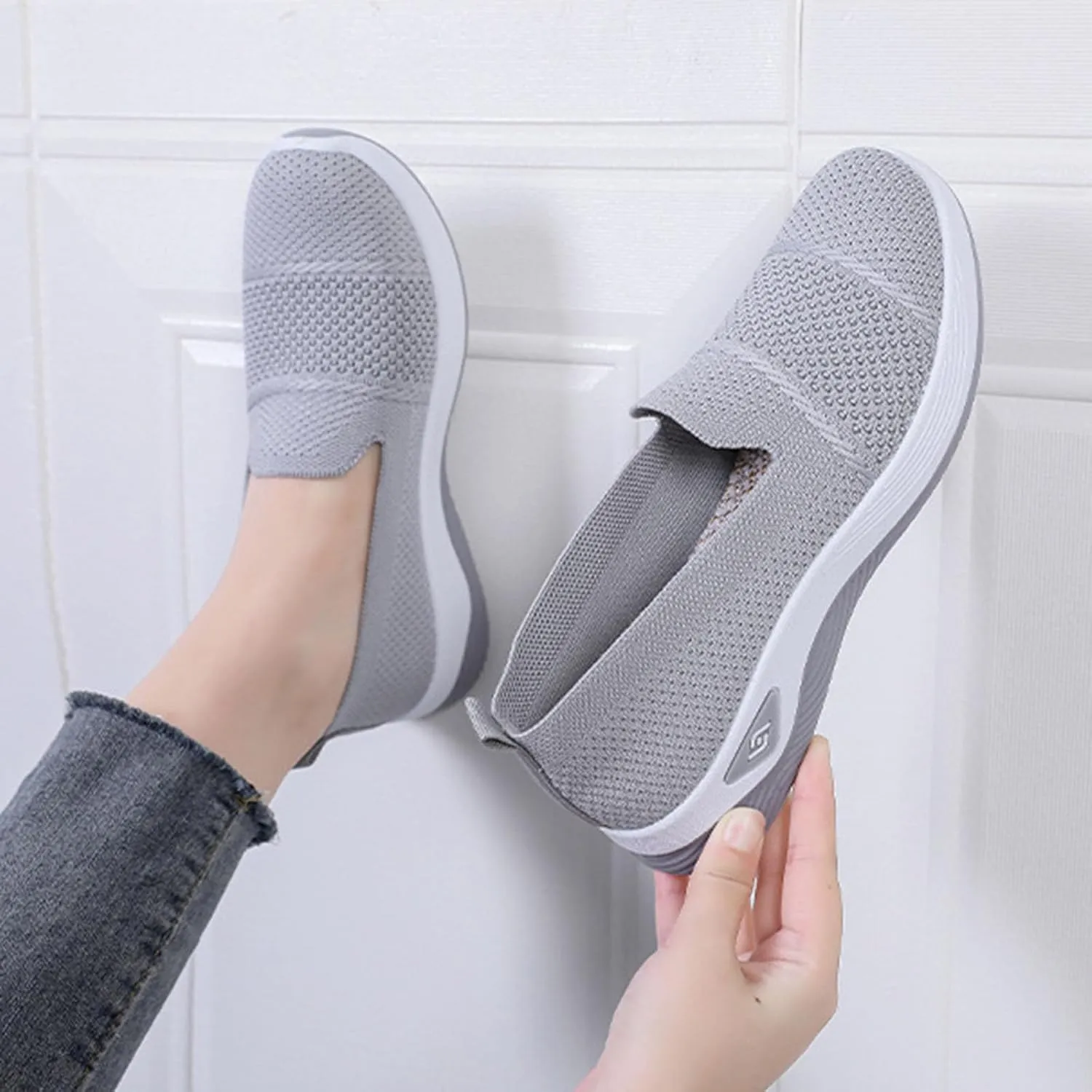 Women's Mesh Flats Shoes Breathable Slip on Shoes Casual Comfort Shoe Plus Size Trendy Shoes Walking Flats Shoe